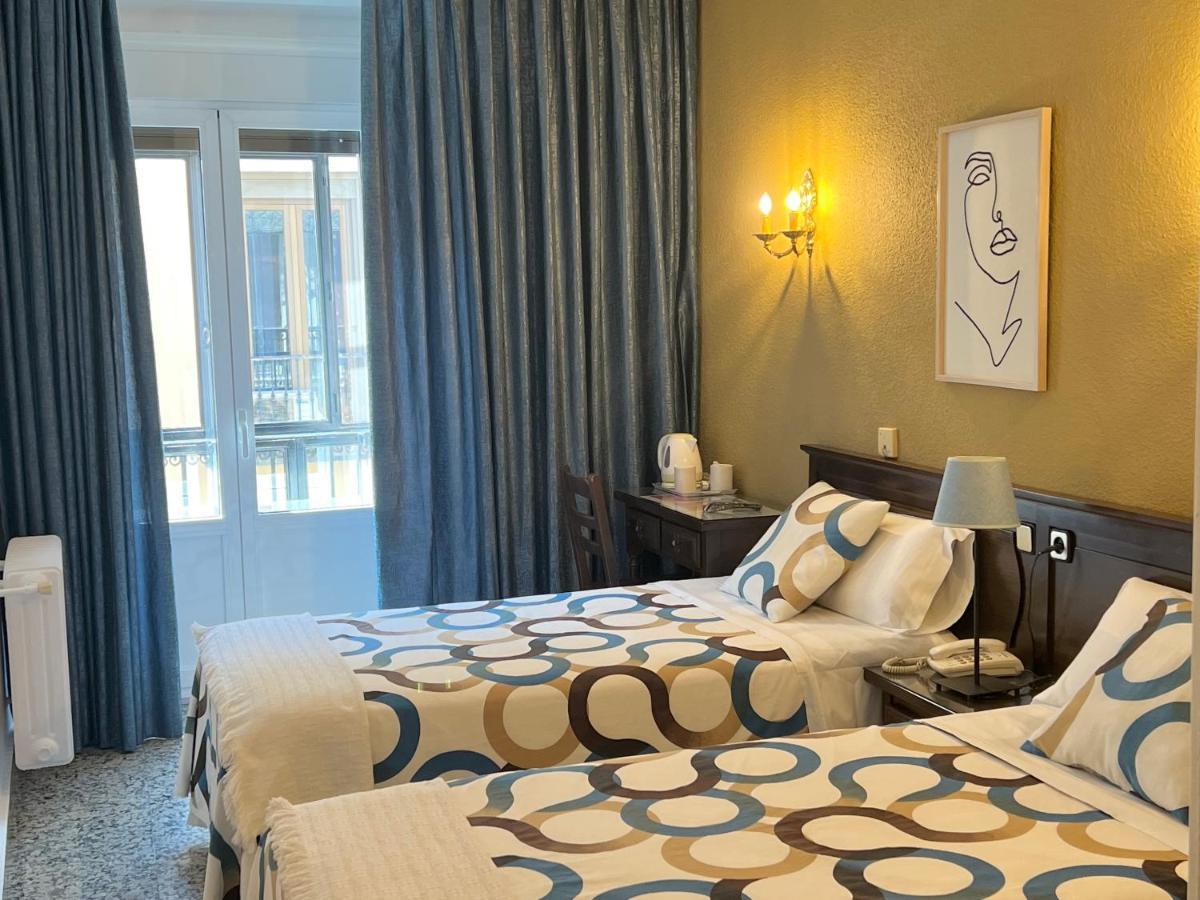 Hostal Sonsoles Madrid-Centro Bagian luar foto