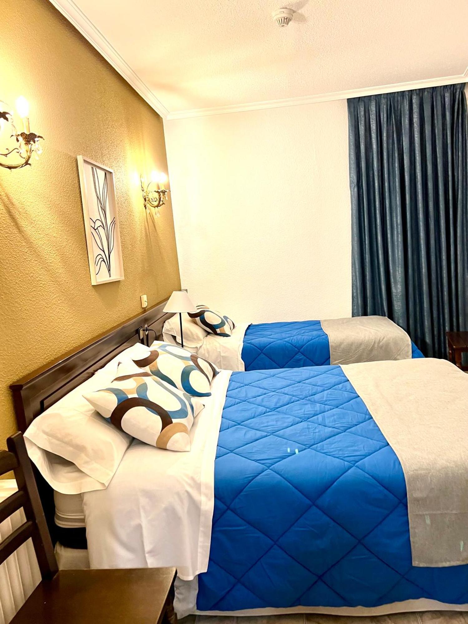 Hostal Sonsoles Madrid-Centro Bagian luar foto