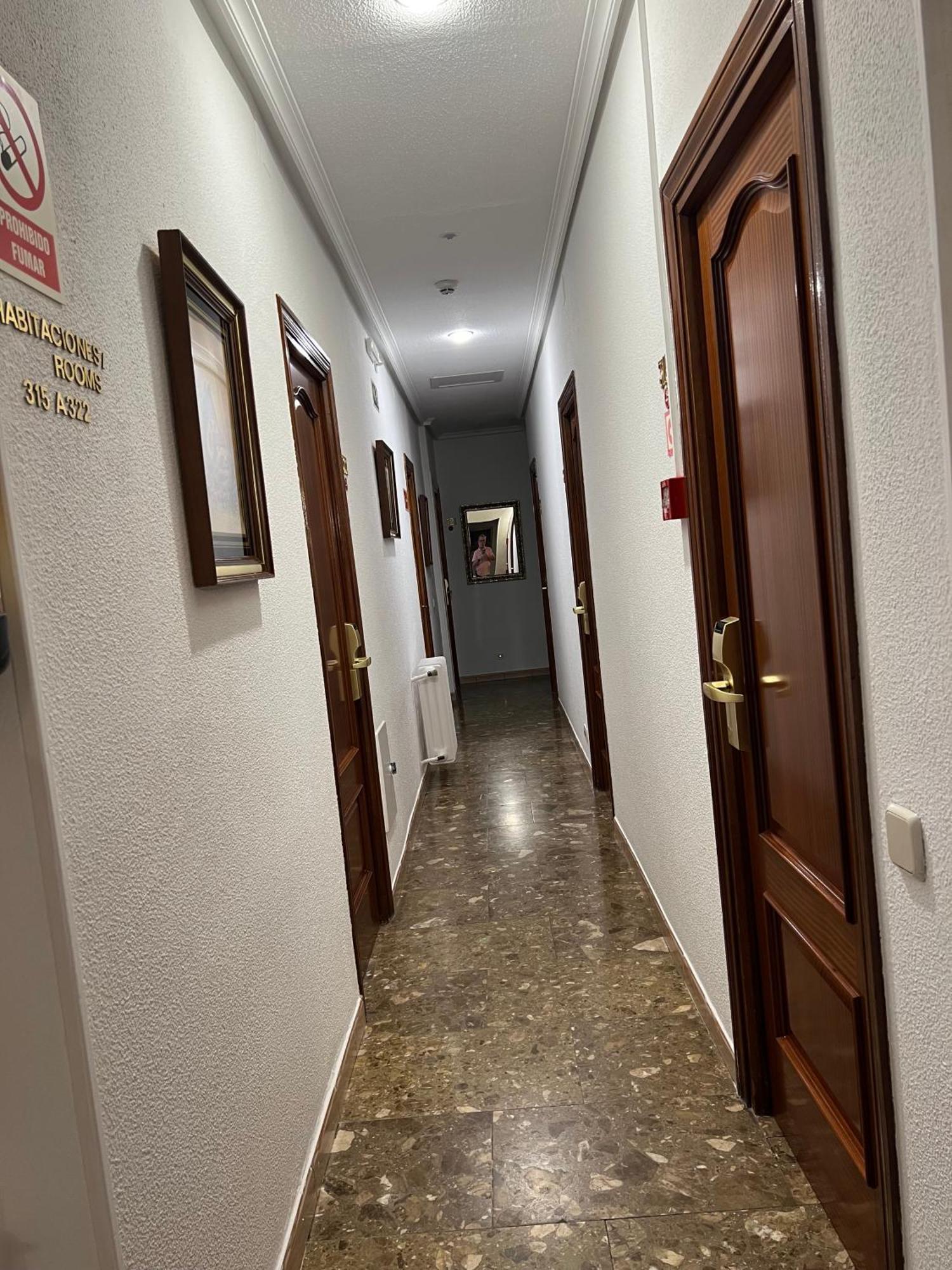 Hostal Sonsoles Madrid-Centro Bagian luar foto